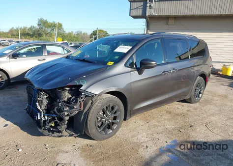 2021 Chrysler Pacifica Touring из США, поврежденный, VIN 2C4RC1FG6MR561436